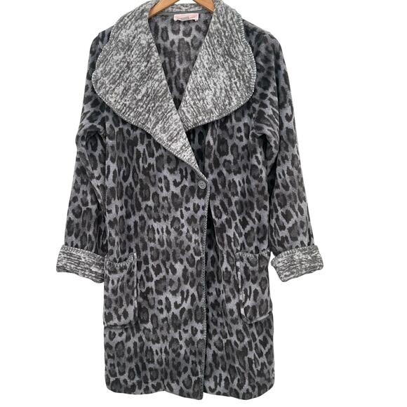 Stan Herman Wrap Front Robe Womens Small Gray Cheetah Print Fleece Pockets - Picture 1 of 10